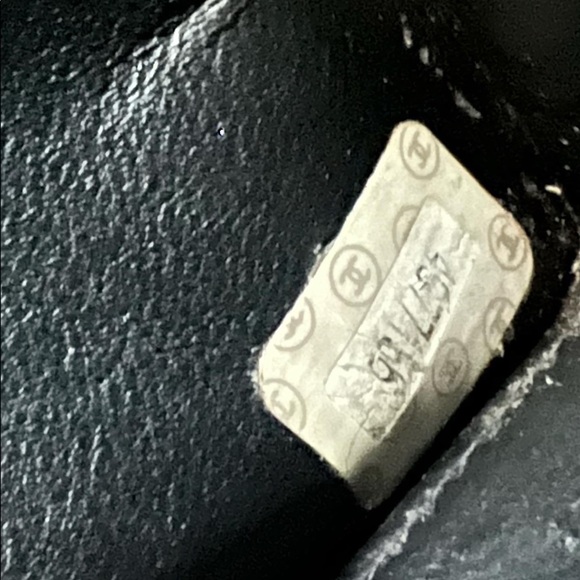 Authentic Vintage Chanel Kelly shoulder bag - Picture 7 of 7